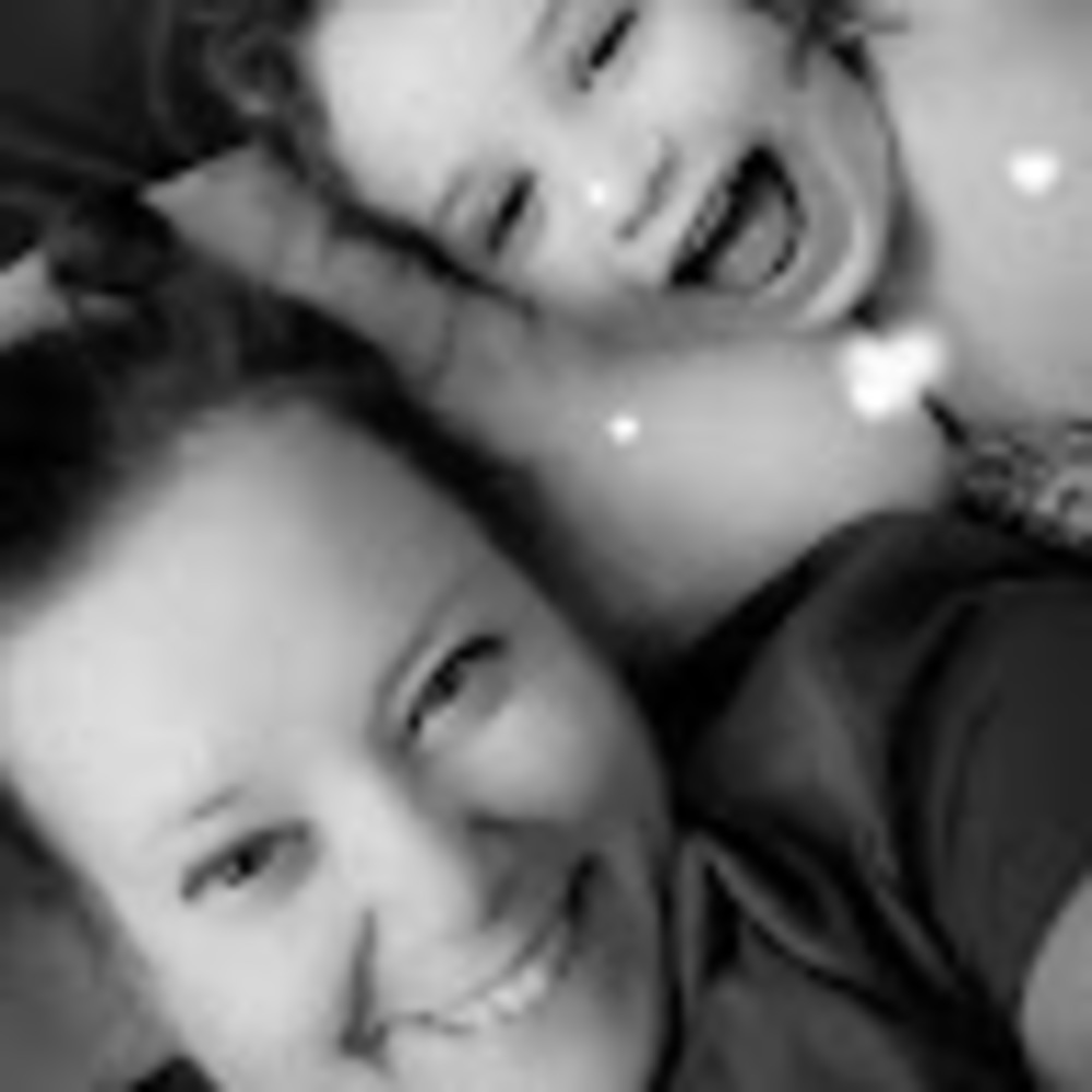 Meet your Posher, Lara